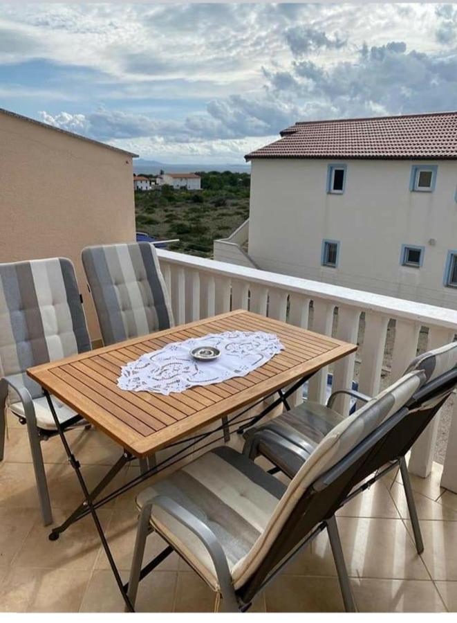 N.N Apartment Vir Luaran gambar